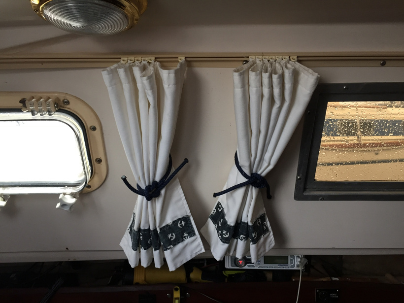 Curtains 4